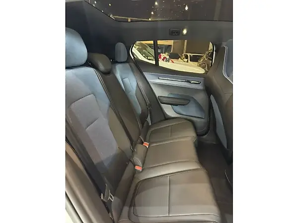 Volvo EX30 - Imagem 7