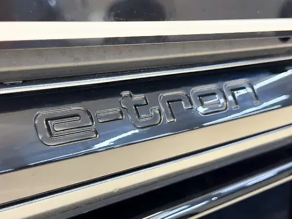 Audi Q8 E-tron - Imagem 11