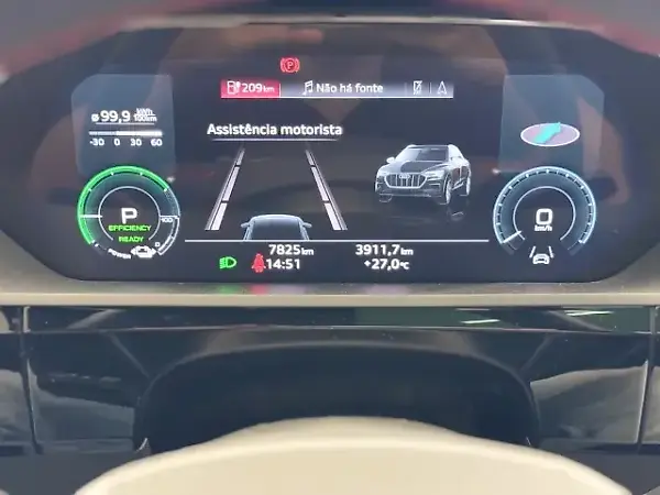 Audi Q8 E-tron - Imagem 14