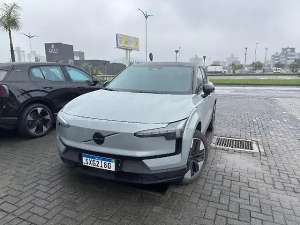 Volvo EX30 - Imagem 2
