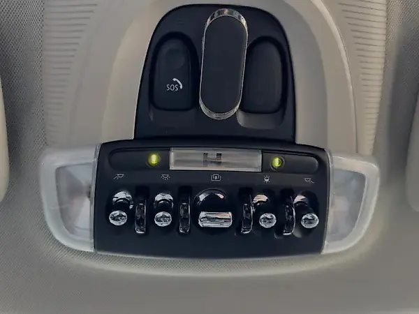 Mini Cooper SE - Imagem 17