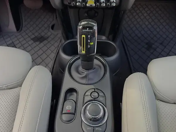 Mini Cooper SE - Imagem 19