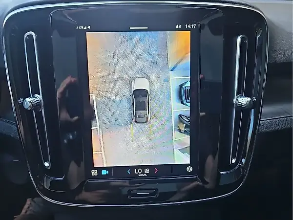 Volvo C40 Recharge - Imagem 15