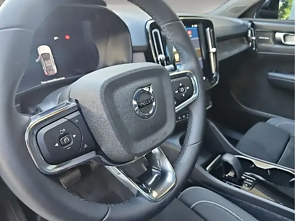 Volvo C40 Recharge - Imagem 10