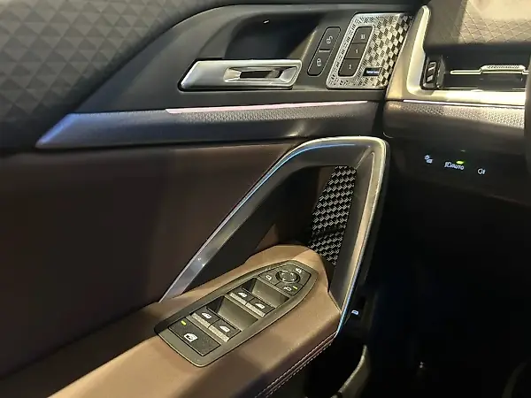 BMW IX2 - Imagem 7