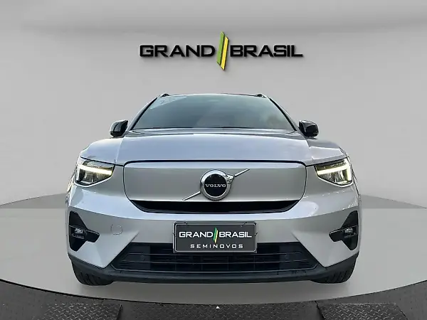 Volvo XC40 Recharge - Imagem 8