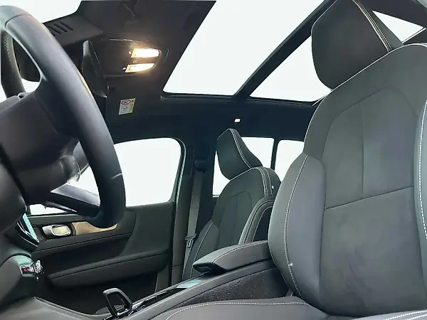 Volvo XC40 Recharge - Imagem 11