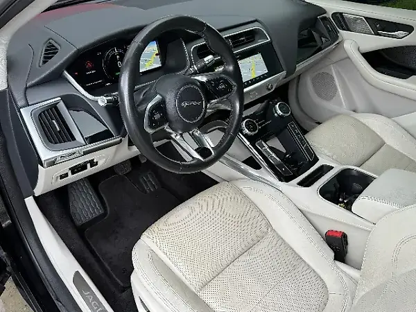 Jaguar I-pace - Imagem 6