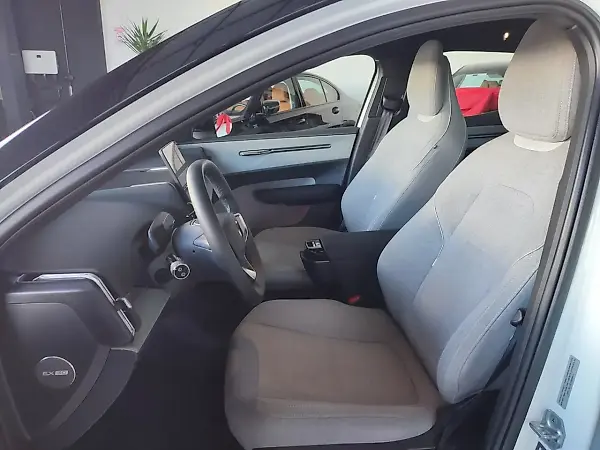 Volvo EX30 - Imagem 19