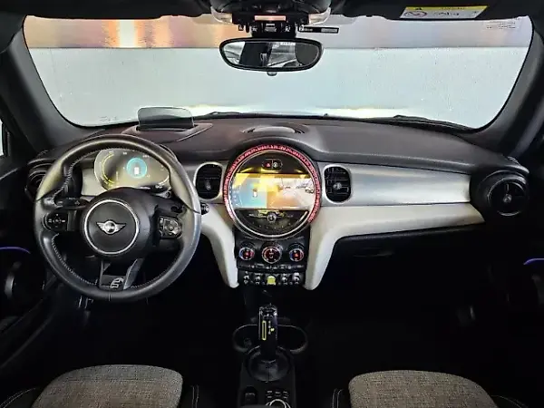 Mini Cooper SE - Imagem 9