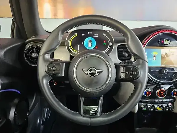 Mini Cooper SE - Imagem 10