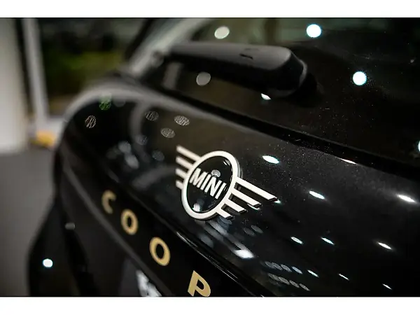 Mini Cooper SE - Imagem 10
