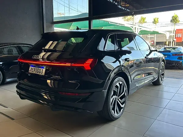 Audi E-tron - Imagem 6