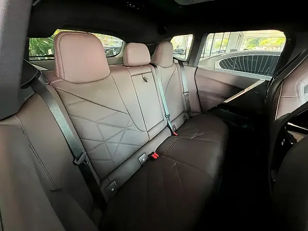 BMW Ix - Imagem 12