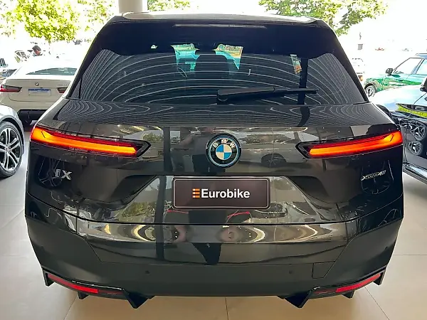 BMW Ix - Imagem 4