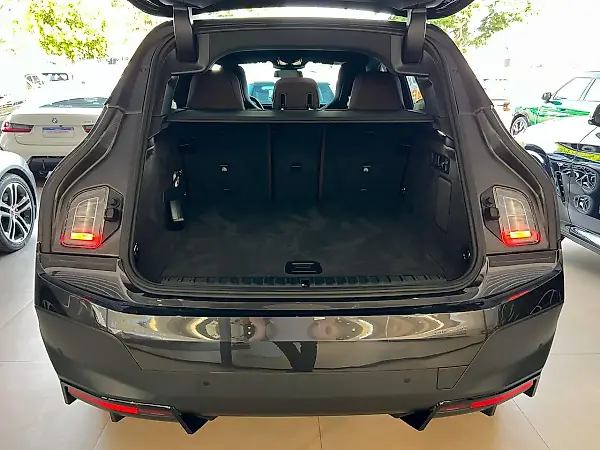 BMW Ix - Imagem 5