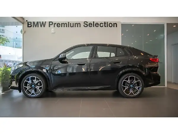 BMW IX2 - Imagem 10