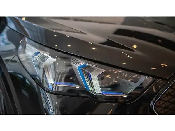 BMW IX2 - Imagem 5