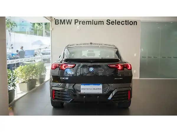 BMW IX2 - Imagem 9