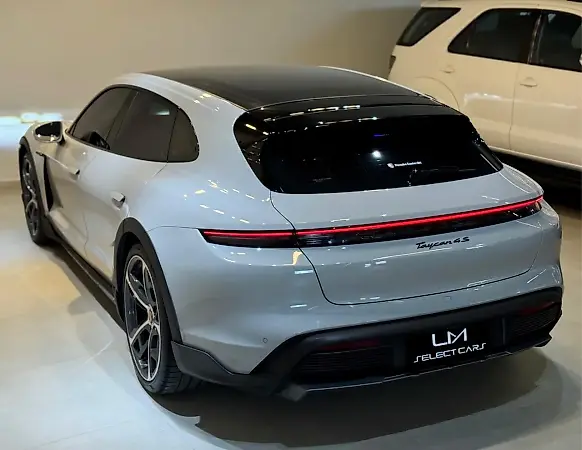 Porsche Taycan - Imagem 6