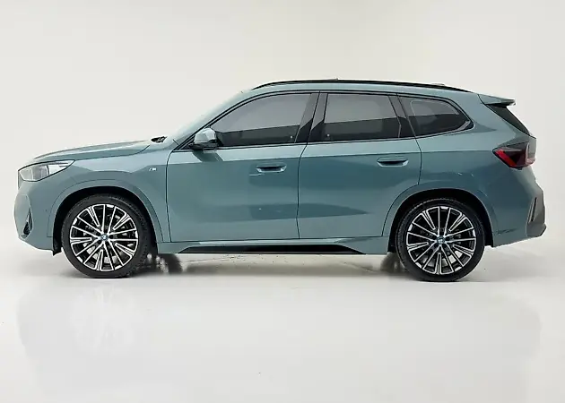 BMW IX1 - Imagem 6