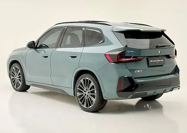 BMW IX1 - Imagem 5