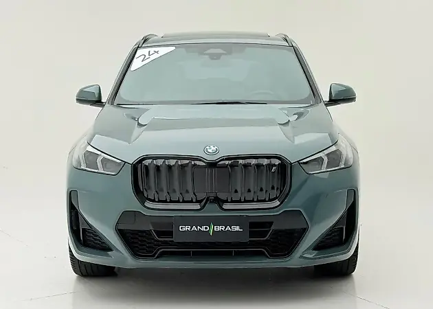 BMW IX1 - Imagem 8