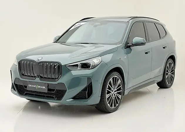 BMW IX1 - Imagem 7