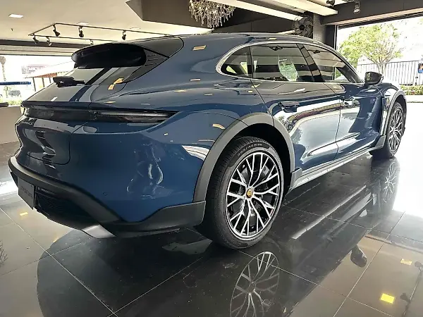 Porsche Taycan - Imagem 5