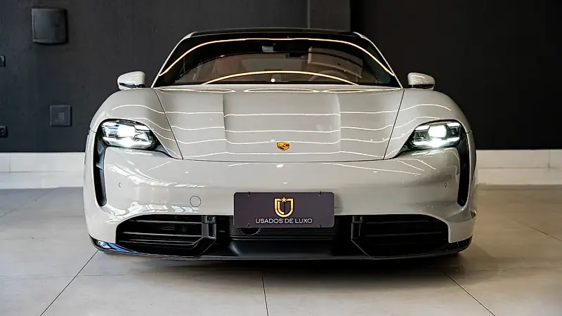 Porsche Taycan - Imagem 2