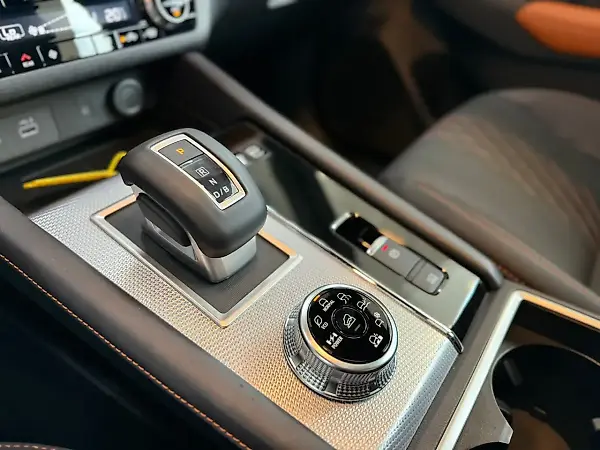 Mitsubishi Outlander Plug-in Hybrid - Imagem 13