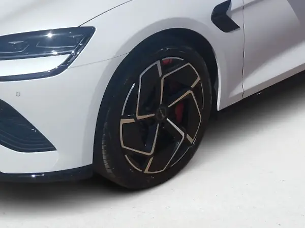 BYD Seal - Imagem 8