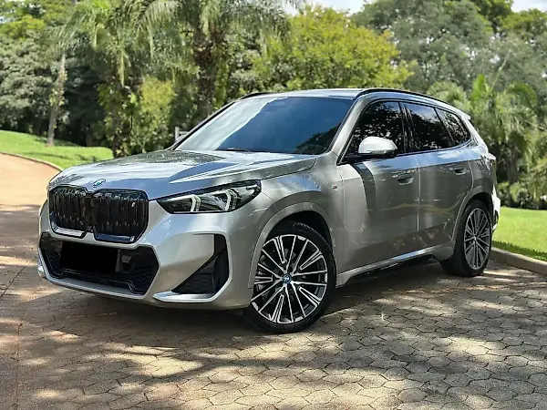 BMW IX1 - Imagem 2