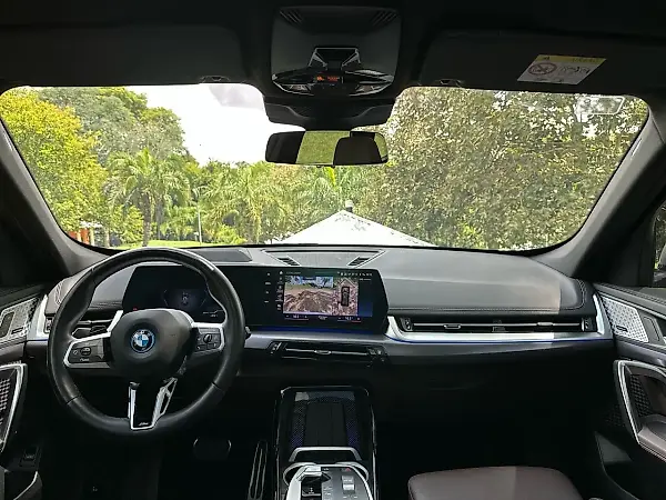 BMW IX1 - Imagem 9