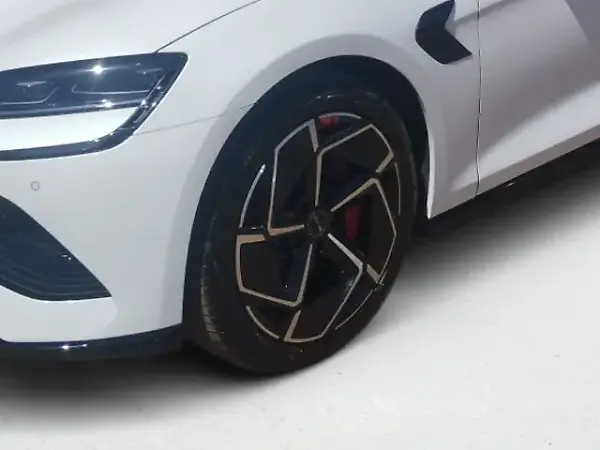 BYD Seal - Imagem 8