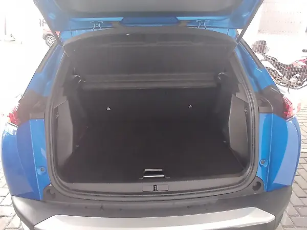 Peugeot E-2008 - Imagem 5