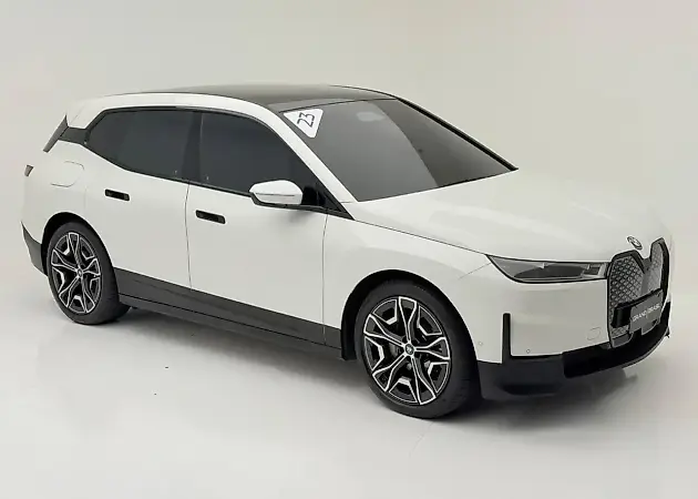 BMW Ix - Imagem 1