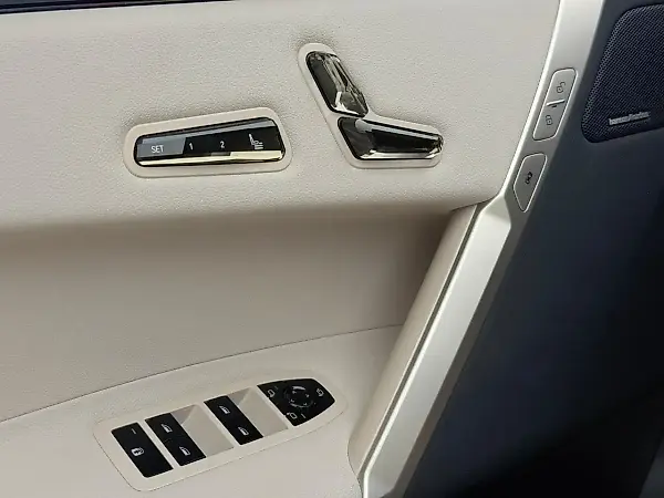 BMW Ix - Imagem 17