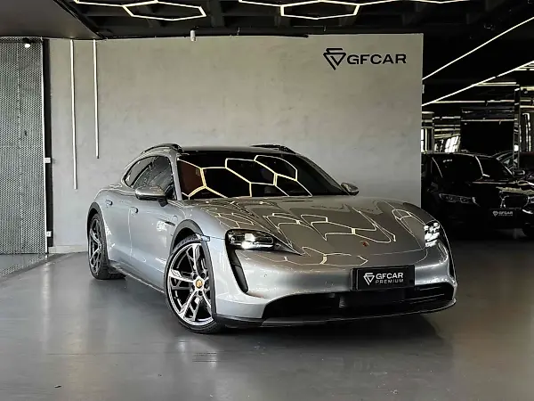 Porsche Taycan - Imagem 1