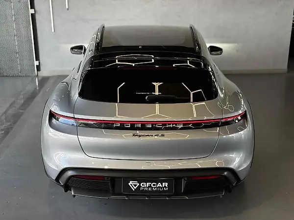 Porsche Taycan - Imagem 5