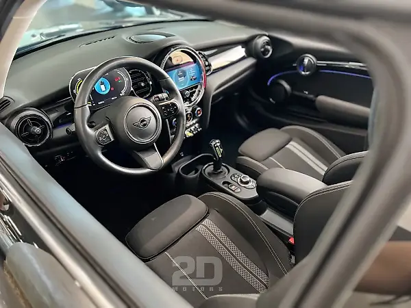 Mini Cooper SE - Imagem 18