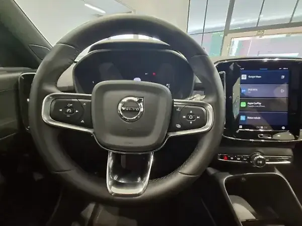 Volvo XC40 Recharge - Imagem 5