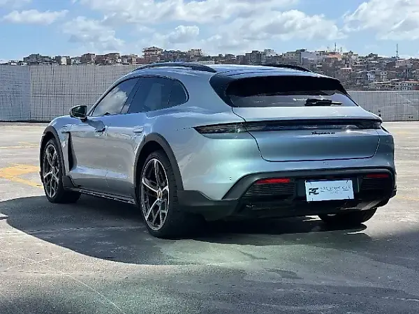 Porsche Taycan - Imagem 7
