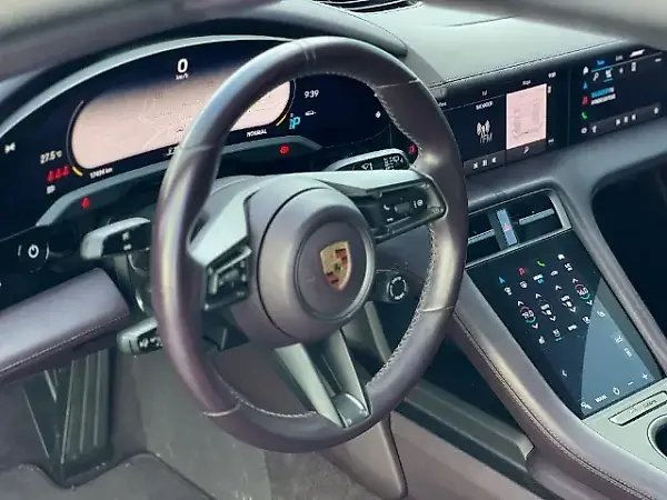Porsche Taycan - Imagem 9