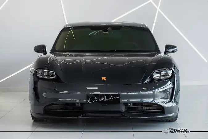 Porsche Taycan - Imagem 3