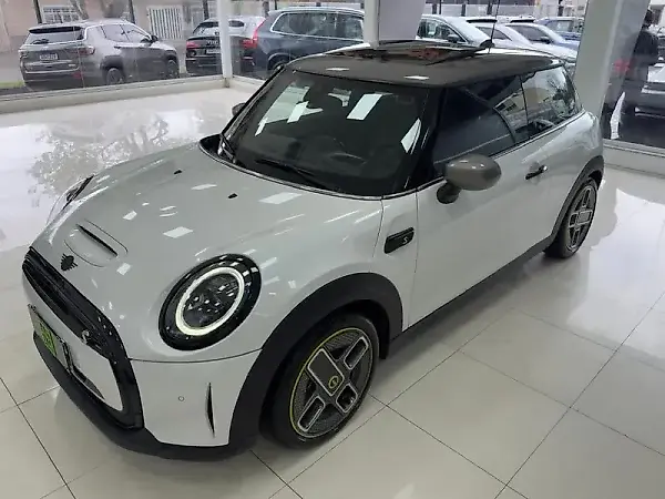 Mini Cooper SE - Imagem 7