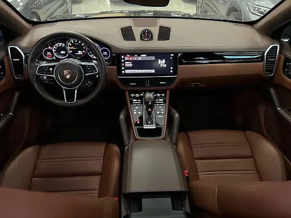 Porsche Cayenne E-hybrid - Imagem 7
