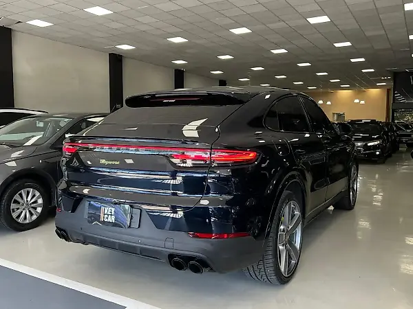 Porsche Cayenne E-hybrid - Imagem 6