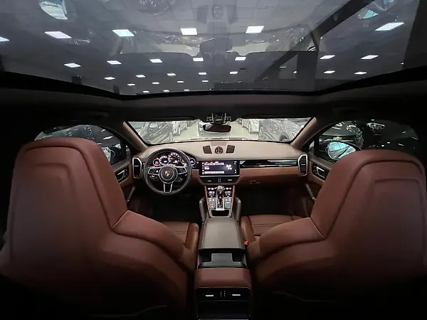 Porsche Cayenne E-hybrid - Imagem 13