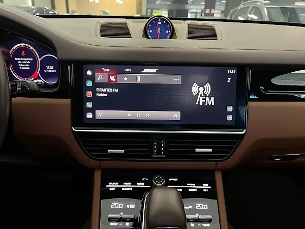 Porsche Cayenne E-hybrid - Imagem 17